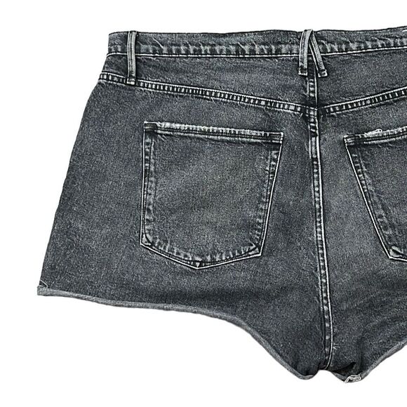 Good American Jean Shorts Woman’s Size 15 Black Denim Cut Off Raw Hem 3” Inseam - Picture 6 of 9